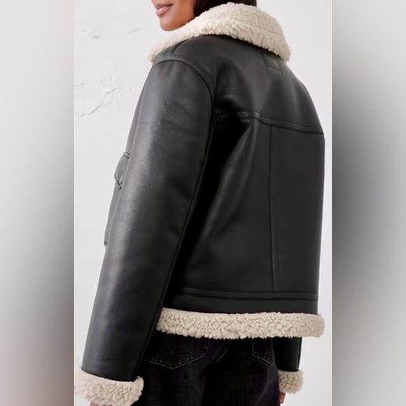 NWT Banana Republic Women FAUX SHEARLING VEGAN LEATHER BOMBER JACKET size PS - Picture 6 of 8